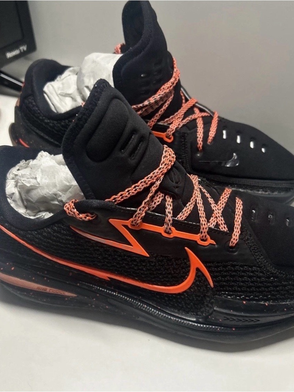 Nike gt cut 1s eybl black and orange